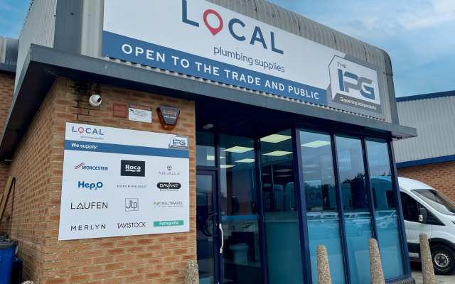 Local Plumbing Supplies - Littlehampton - Store Front