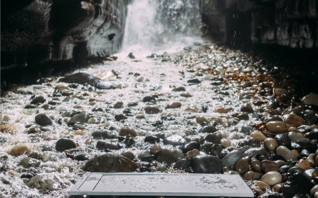 GEMSTONE WATERFALL
